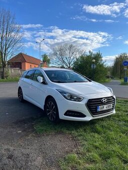 Prodám 2017 Hyundai i40 cw 1.7 crdi 104 kw