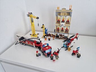 Lego City (60216) Zásah hasičov v centre