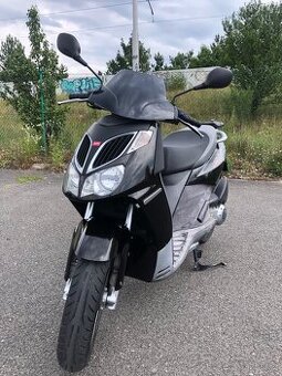 Aprilia Sportcity 200