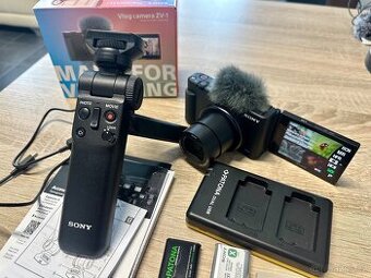 Vlogovací kamera Sony ZV-1 s originálním stativem