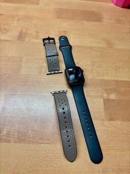 Apple Watch SE GPS, 40mm vesmírně šedé hliníkové pouzdro