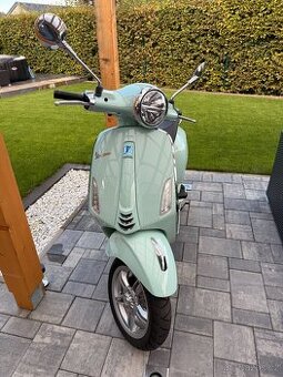 Vespa primavera 125