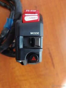 Přepínač pravý, Yamaha MT-10