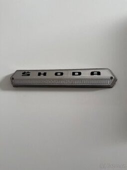 Nápis Škoda předního čela Škoda 100/110 (rakvička)