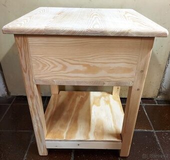 Stolička s úložným prostorem...