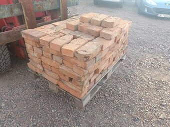 200ks Cihla pálená plná - nová