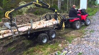 Vyvážečka dřeva Digger HRW-15 vyvážecí vlek vlek do lesa