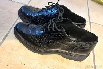 Dámské boty vel. 38