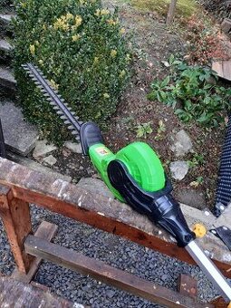 Teleskopické nůžky na živý plot FZN 6005 E