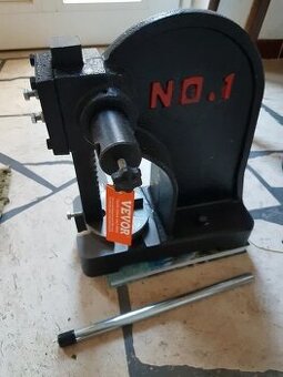 Nový ruční lis - tlak 1 tuna