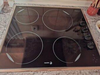 Vestavná trouba a skloker varná deska