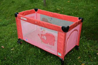 Prodám cestovní postýlku a skládací jídelní židli