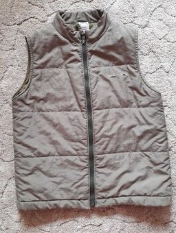 Chlapecká jarní zateplená vesta vel. 116