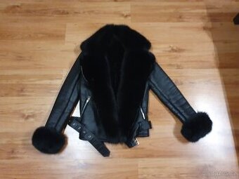 Kožená bunda. Pravá Liška.  M