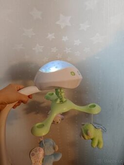 Kolotoč nad postýlku