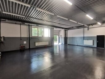 Parkování pro karavany, suché a bezpečné místo - 1