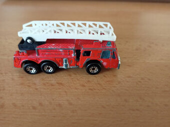 Autíčka Matchbox - 1