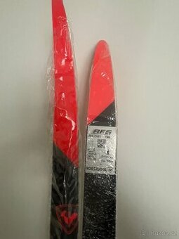 Rossignol Stiff-XC běžecké lyže(198 cm)+vázáni+karbonove XC