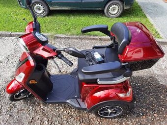 Elektricka tříkolka skutr vozik selvo Li- pro Li-EB