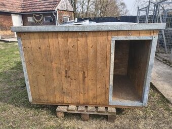 Bouda pro velké plemeno psů