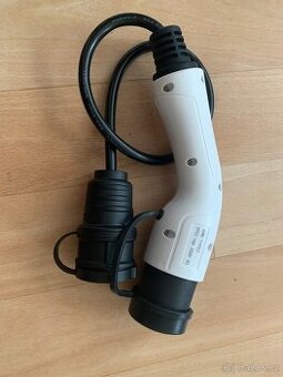 Redukce TYPE 2/Schuko