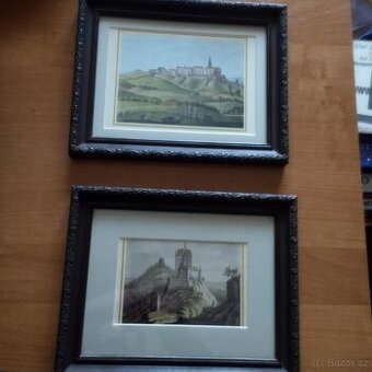 2 krásné obrázky zasklené v dřevěném rámu