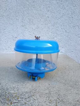 Predám predčistič vzduchového filtra.