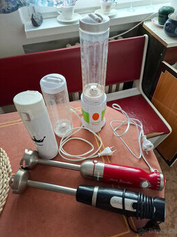 Prodám zánovní shaker na koktejly,termosku,tyčové mixéry