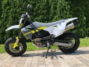 Husqvarna 701 Supermoto