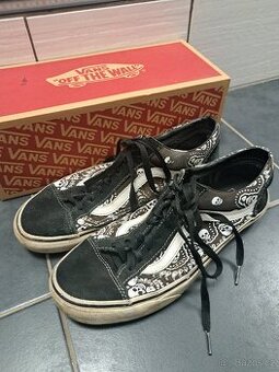 Tenisky Vans 43- Bandana style 36