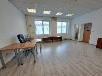 RESERVACE - Kancel. celek 45 m2 od MAJITELE Brno -střed