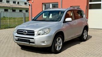 Toyota RAV4 //2.2D-4D//100kW//4X4//EXECUTIVE//1.MAJ//