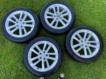Originál R17 Audi A3 VW Škoda 5x112 zimní pneu 6 mm