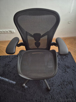 Herman Miller Aeron - 1