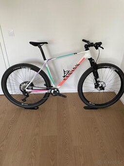Canyon Exceed CF7