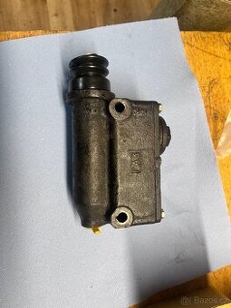 Gaz 69 brzdový válec