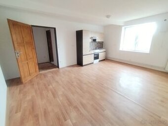 Pronájem prostorného bytu 1+kk / 33m, Hlučín, ul.P.Bezruče