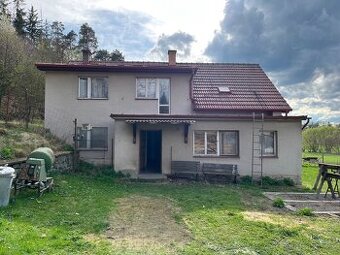 Rodinný dům se zahradou v klidné části obce Druhlice - 1