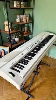 Klávesy Kurzweil KA90 s kompletním příslušenstvím