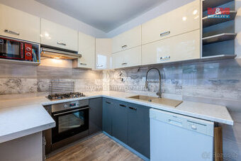 Prodej bytu 4+1, 85 m², Karlovy Vary, ul. Lidická