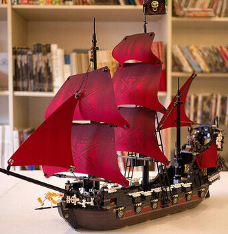 Stavebnice typu Lego- Piráti z Karibiku Pomsta královny Anny