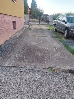 Betonové panely za odvoz