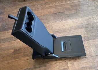 Loketní  opěrka zadní octavie  3  karoq   Vw  golf 7