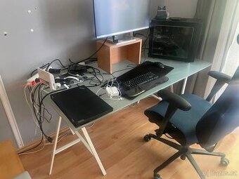 Pracovní stůl 150x80