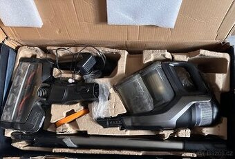 Tyčový vysavač PhilipsAqua Plus XC8347/01