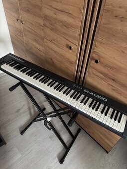 USB/MIDI Keyboard 88 + stojan + sustain pedál