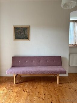 Rozkládací vintage pohovka – Miroslav Navrátil – po renovaci