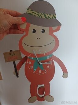 Detske kyvadlové hodiny,,hýbou se ruce a ocasek  pc 399 Kc