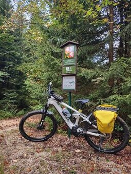 Horské elektrokolo celopérko E-MTB 29" CUBE Stereo hybrid