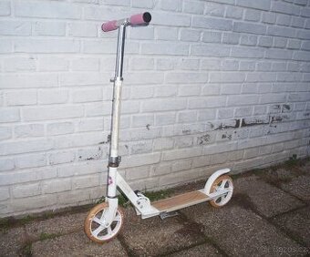 ALU skládací koloběžka BigWheel 200 bezvadný stav, málo jetá